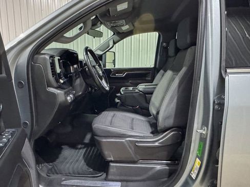 Used 2024 GMC Sierra 2500 SLE image 11