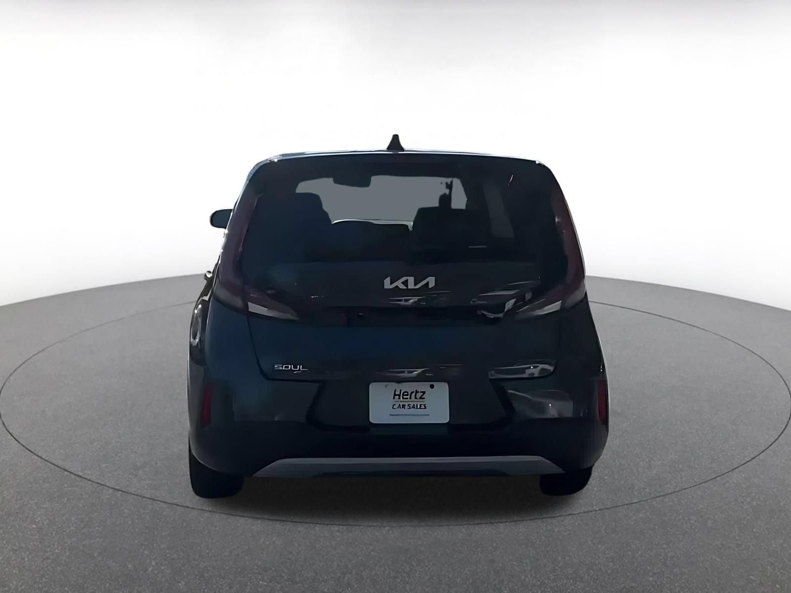 Used 2025 Kia Soul LX w/ LX Technology Package FWD image 10
