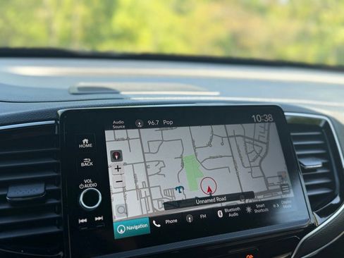 Used 2025 Honda Ridgeline Black Edition image 12