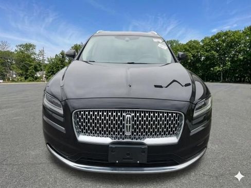 Used 2023 Lincoln Nautilus AWD w/ Premium Package image 3