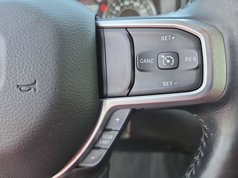 Used 2020 RAM 1500 Big Horn AWD/4WD image 28