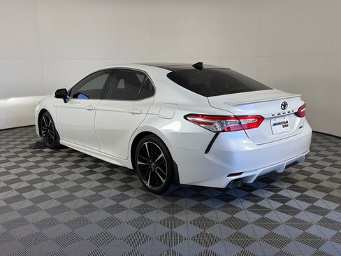 Used 2020 Toyota Camry XSE image 3