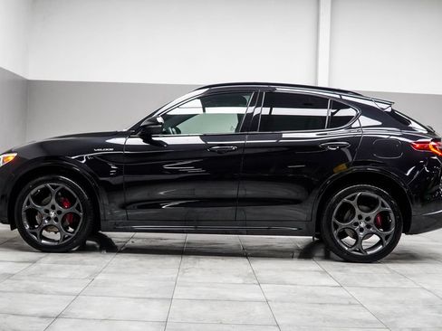 Used 2023 Alfa Romeo Stelvio Veloce AWD/4WD image 12