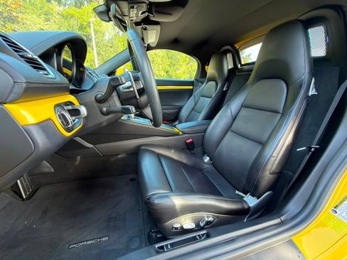 Certified 2019 Porsche 718 Boxster GTS RWD image 5