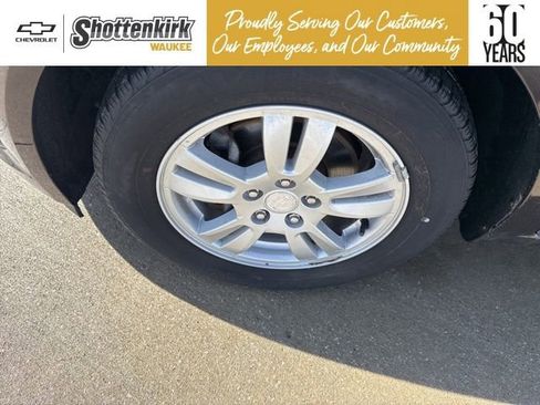 Used 2016 Chevrolet Sonic LT image 10