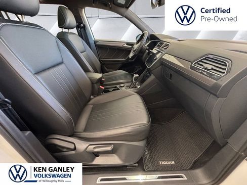Used 2024 Volkswagen Tiguan SE R-Line AWD/4WD image 15