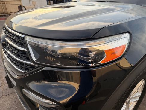Used 2020 Ford Explorer XLT w/ Equipment Group 202A RWD image 9