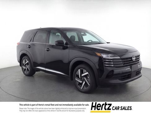 Used 2025 Nissan Kicks SV FWD image 1