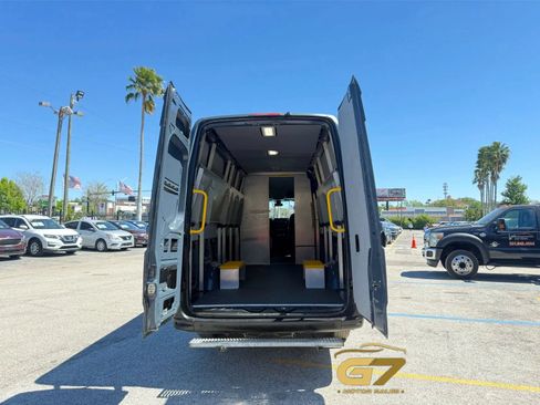 Used 2019 Mercedes-Benz Sprinter 170 image 4
