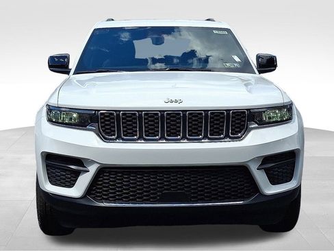 New 2025 Jeep Grand Cherokee Laredo X w/ Luxury Tech Group I image 27