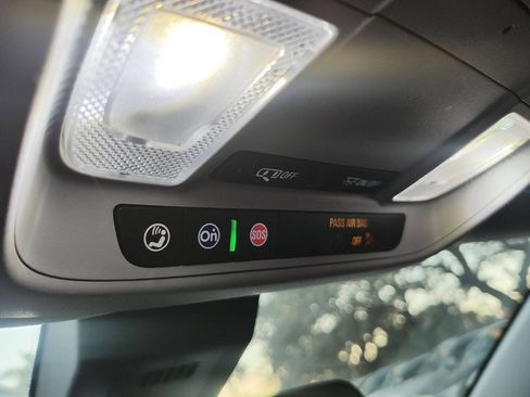 Used 2020 Chevrolet Equinox LT image 34