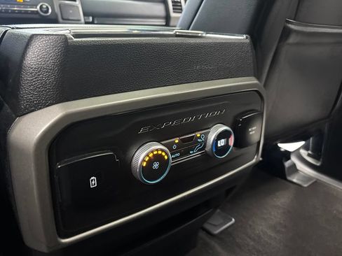 Used 2021 Ford Expedition XLT RWD image 32