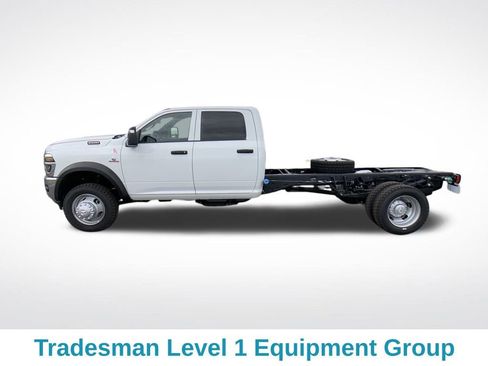 New 2026 RAM 5500 Tradesman w/ Chrome Appearance Group image 3