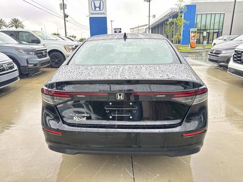 Certified 2023 Honda Accord EX image 6