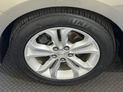 Used 2019 Chevrolet Cruze LT FWD image 20