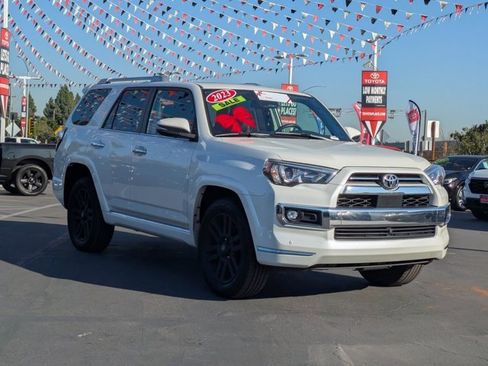 Used 2023 Toyota 4Runner Limited image 3