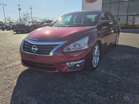 Used 2015 Nissan Altima 3.5 SL image 3