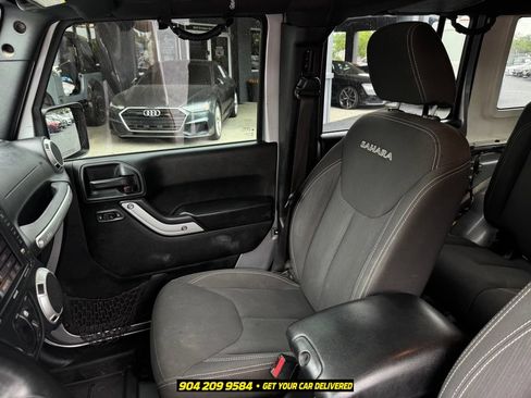 Used 2018 Jeep Wrangler Unlimited Sahara AWD/4WD image 24