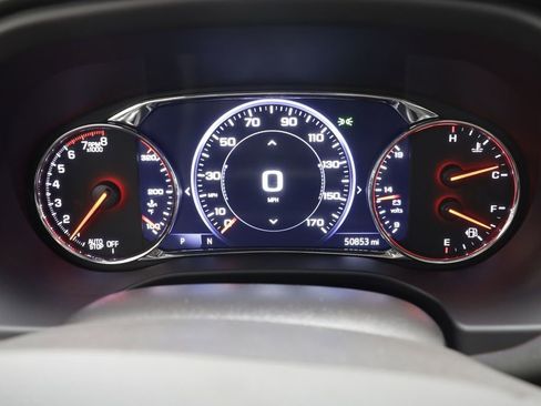 Used 2023 GMC Acadia SLT w/ Technology Package AWD/4WD image 8