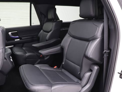 Used 2025 Ford Expedition Max Platinum w/ Stealth Performance Package AWD/4WD image 11