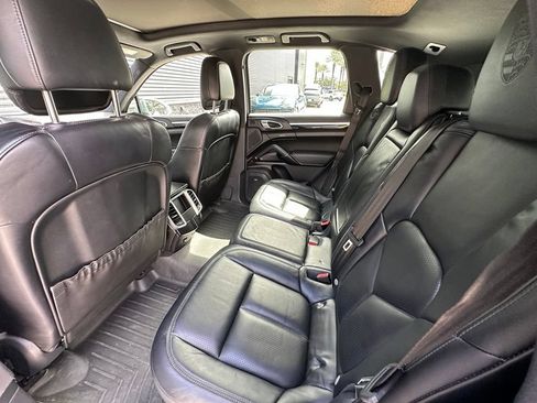 Certified 2017 Porsche Cayenne AWD/4WD image 36