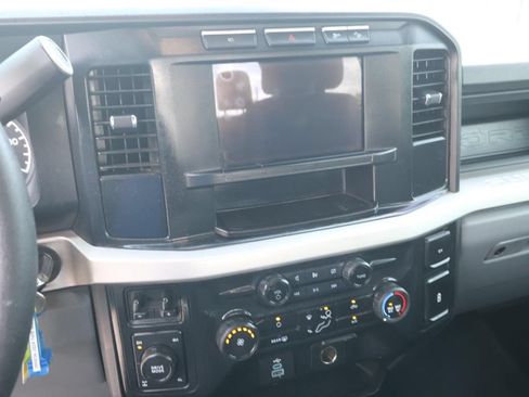 Used 2024 Ford F250 XL w/ STX Appearance Package AWD/4WD image 19