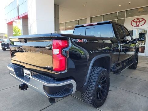 Used 2021 Chevrolet Silverado 3500 LTZ w/ LTZ Convenience Package AWD/4WD image 11
