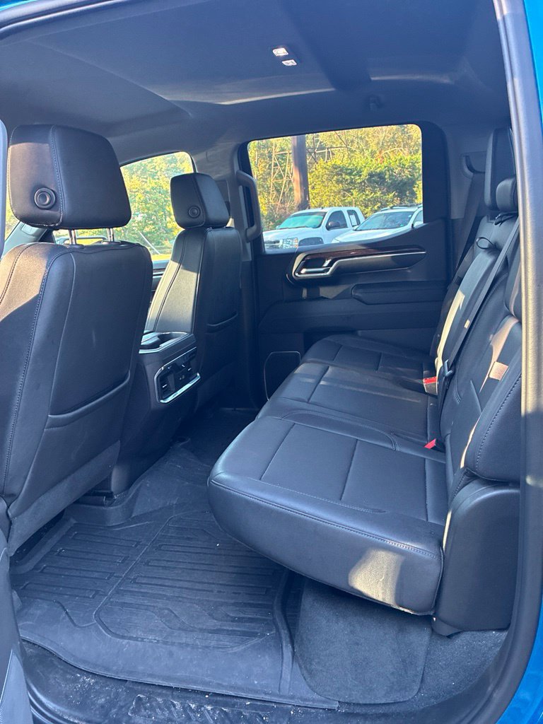 Used 2023 GMC Sierra 1500 Elevation w/ Elevation Premium Package AWD/4WD image 10