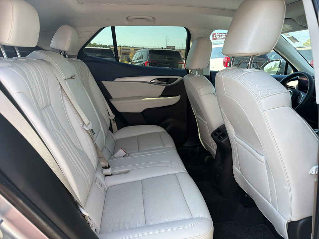 Used 2025 Buick Envision Avenir AWD/4WD image 17