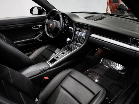 Used 2014 Porsche 911 Carrera S RWD image 26