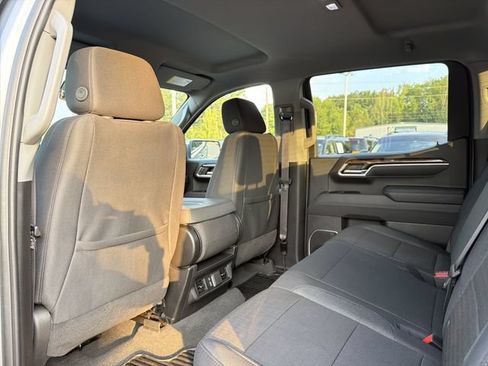 Used 2025 GMC Sierra 1500 SLE AWD/4WD image 12