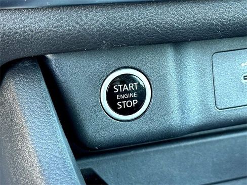 Used 2023 Nissan Rogue SV image 20