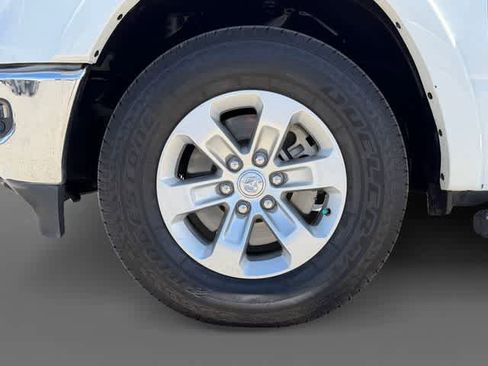 Used 2022 RAM 1500 Laramie AWD/4WD image 9