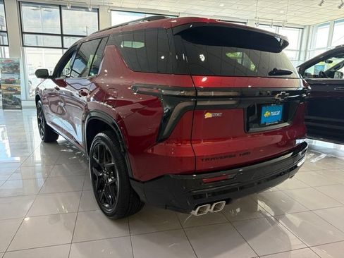 New 2026 Chevrolet Traverse RS w/ LPO, Floor Liner Package AWD/4WD image 4