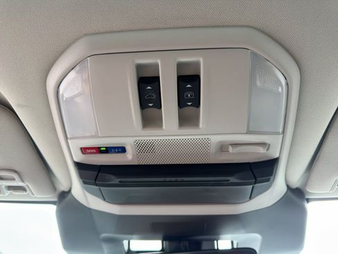 Used 2024 Subaru Ascent Limited w/ Technology Package AWD/4WD image 25