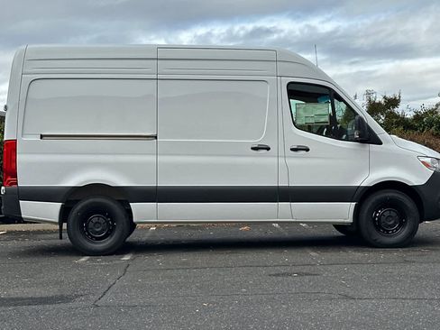 New 2026 Mercedes-Benz Sprinter 2500 image 2