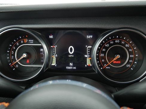 Used 2023 Jeep Gladiator Mojave image 27