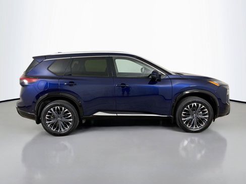 Used 2024 Nissan Rogue Platinum w/ Platinum Premium Package AWD/4WD image 18