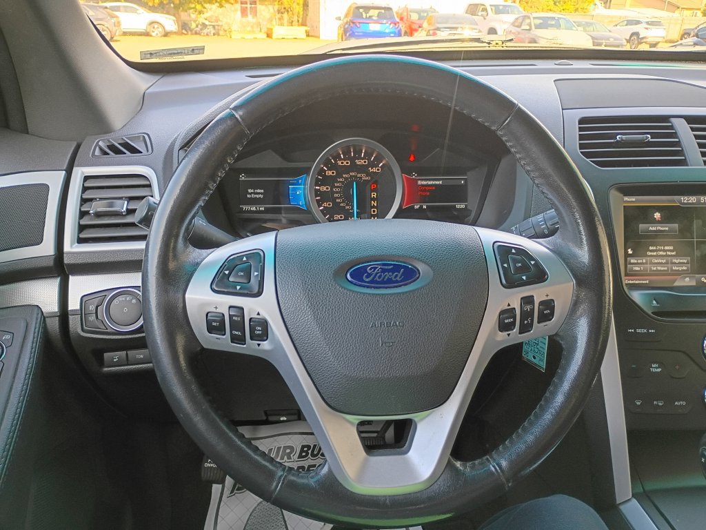 Used 2014 Ford Explorer XLT w/ Equipment Group 202A AWD/4WD image 22
