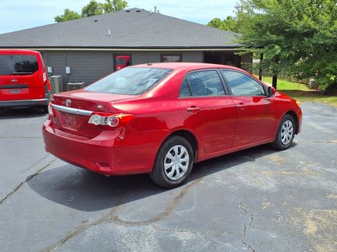 Used 2011 Toyota Corolla LE image 3