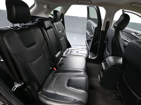 Used 2022 Ford Edge Titanium w/ Equipment Group 301A AWD/4WD image 43