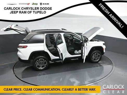 Used 2022 Jeep Grand Cherokee Trailhawk image 43
