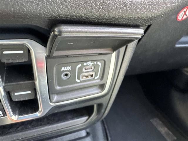 Used 2024 Jeep Wrangler Unlimited Sport AWD/4WD image 13