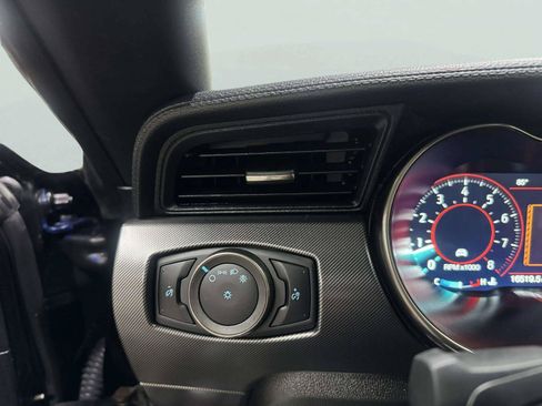 Used 2022 Ford Mustang Shelby GT500 w/ Technology Package RWD image 43