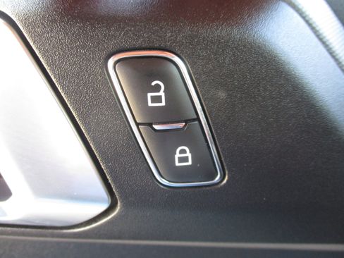 Used 2023 Ford Bronco Big Bend w/ Sasquatch Package AWD/4WD image 37