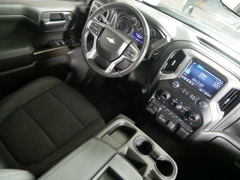 Used 2019 Chevrolet Silverado 1500 LT w/ All-Star Edition AWD/4WD image 9