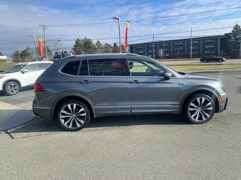 Used 2020 Volkswagen Tiguan SEL Premium R-Line w/ 3rd Row Seat Package image 8
