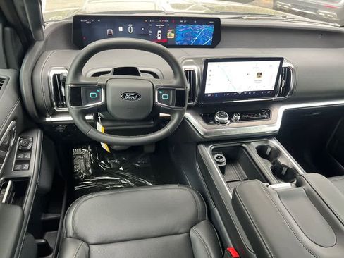New 2026 Ford Expedition Max Platinum w/ Stealth Performance Package AWD/4WD image 19
