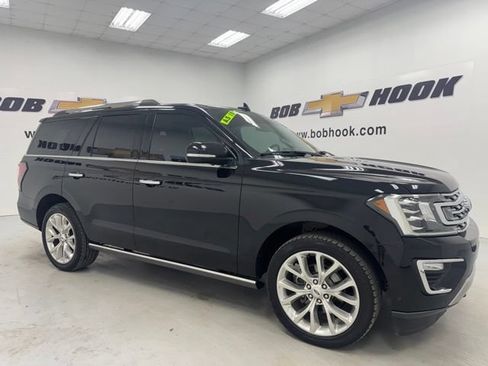 Used 2019 Ford Expedition Limited w/ Equipment Group 302A AWD/4WD image 3