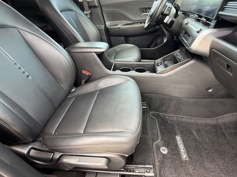 Used 2024 Hyundai Kona Limited AWD/4WD image 10